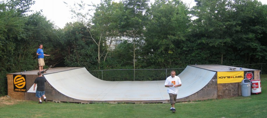 Hosey Manor's mini-ramp @ September 2003