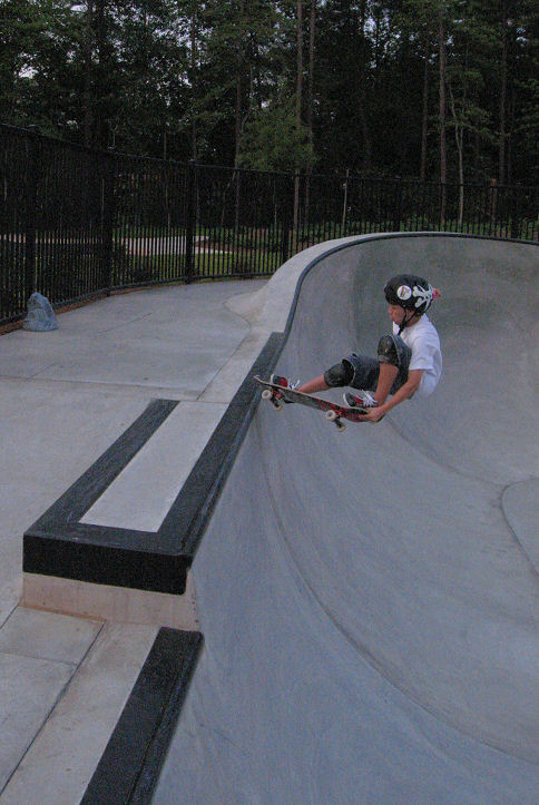 Like father like son...Chris Coffman Lien-to-tail in the flow bowl