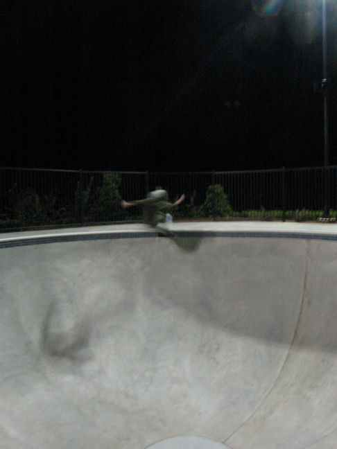 Jimmy O'Brien smithgrind over the deathbox....damn slow camera setting!