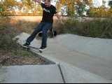 Mark Leo kicking up dust! (503kb AVI video)