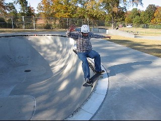 Brian P locks a corner smith (560 Kb WMV video)