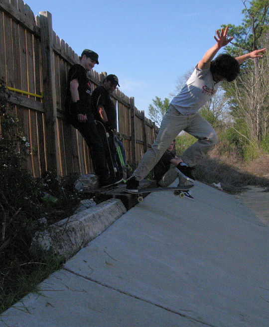 Brian SWTICH backside ollies to tail